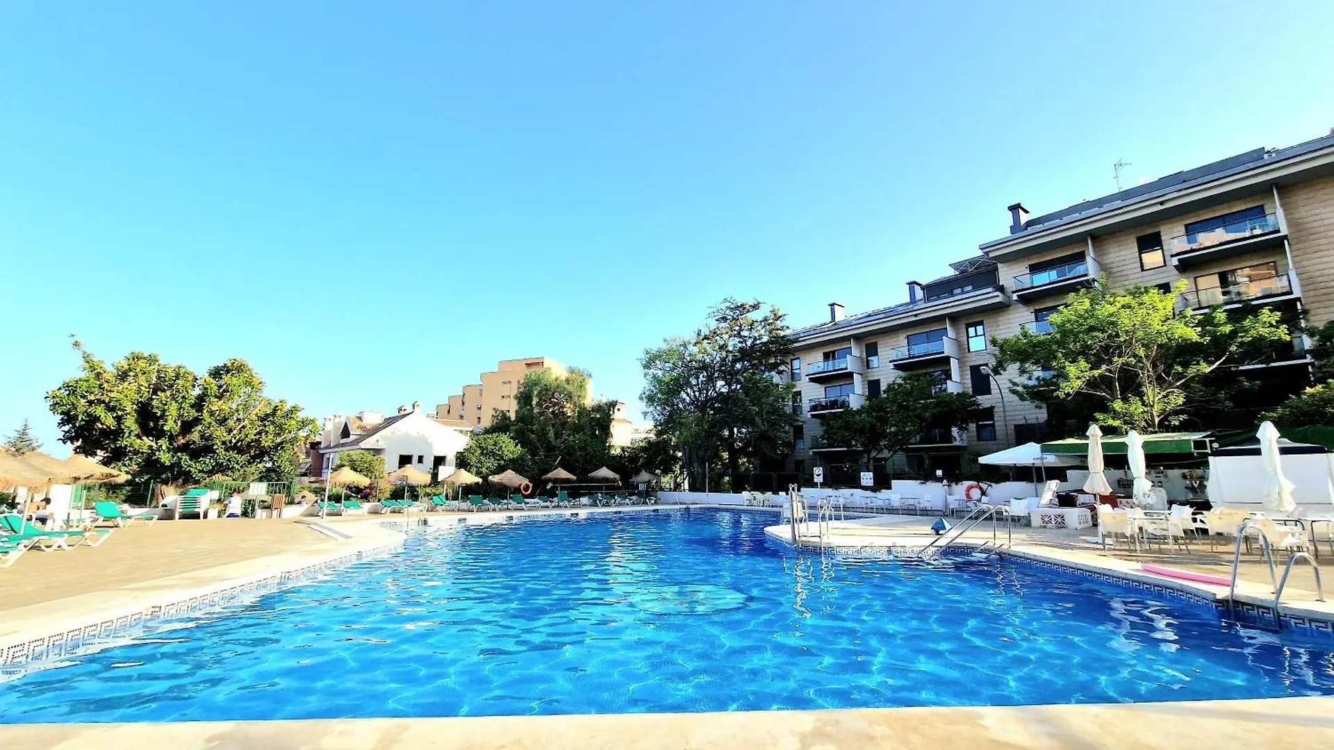Aa Guest - Piscis Mountain View Eco Apartment بينالماذينا